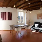 Carmen Lounge